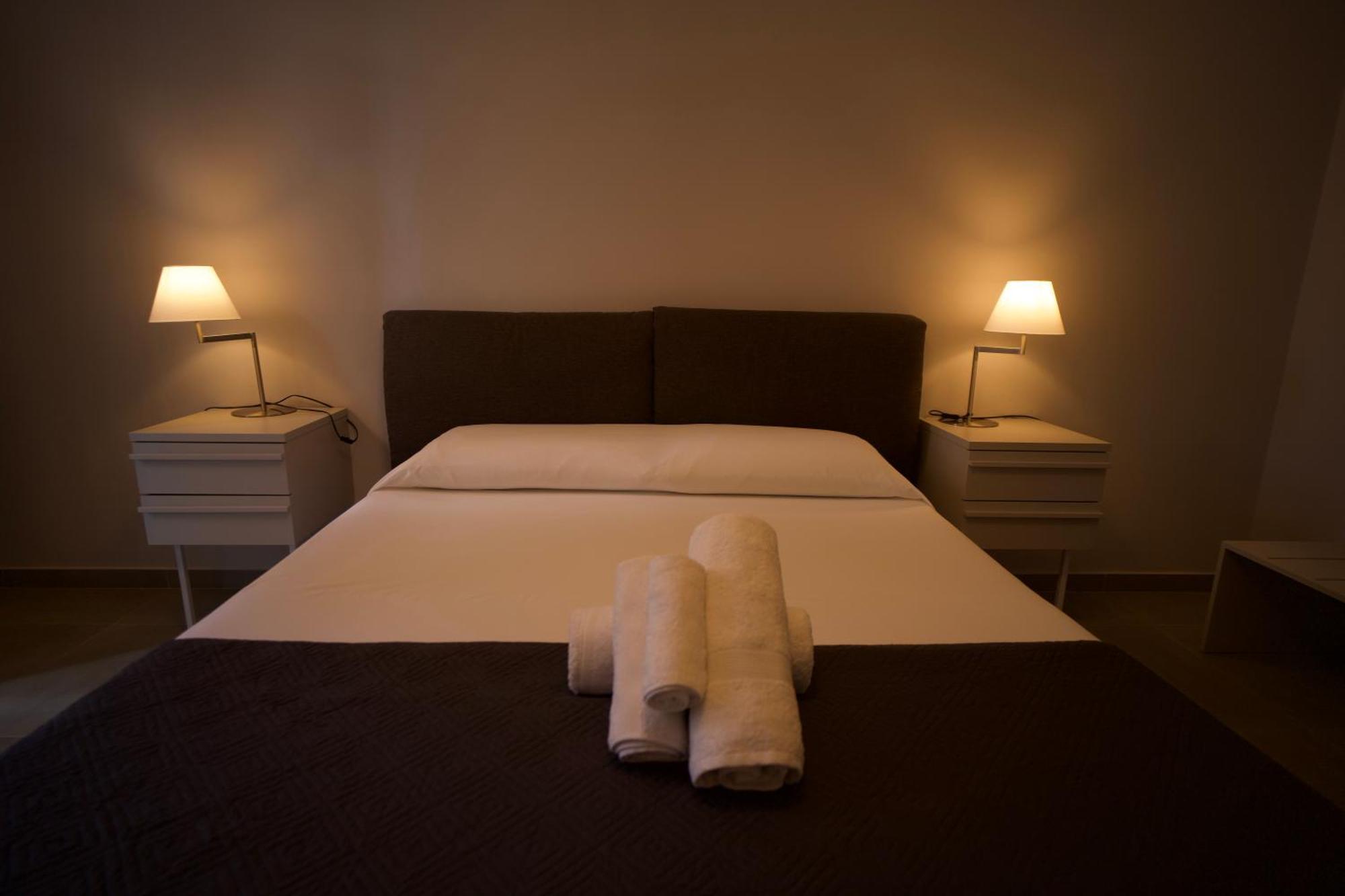 פלרמו Donna Franca Rooms And Suite מראה חיצוני תמונה