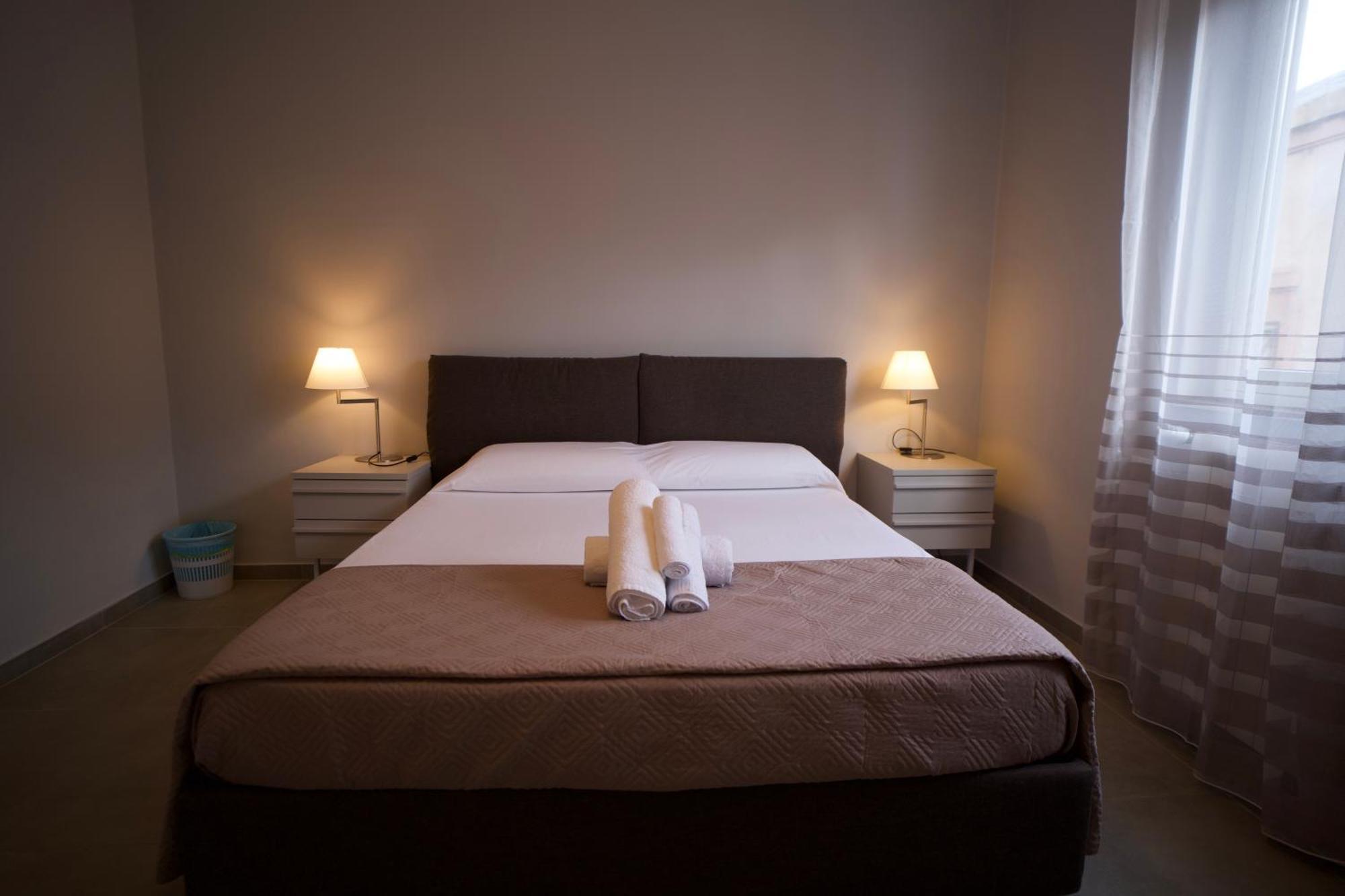 פלרמו Donna Franca Rooms And Suite מראה חיצוני תמונה